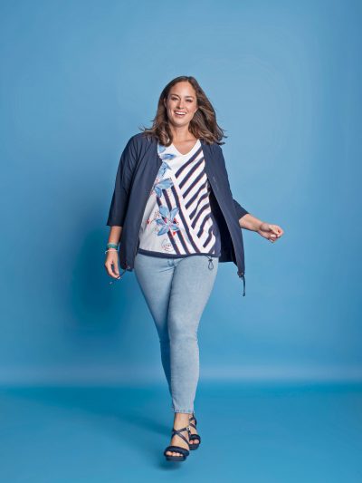 KjBRAND floral top with sensitive jacket and jeggings plus size online